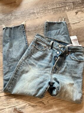Levi's Straight Leg Jeans in Light Blue Denim